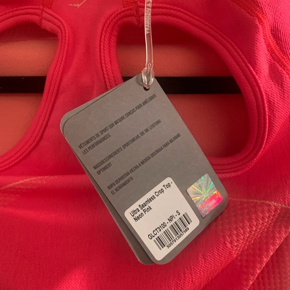 Gymshark ultra seamless crop top size small new with tags neon pink - Picture 3 of 3